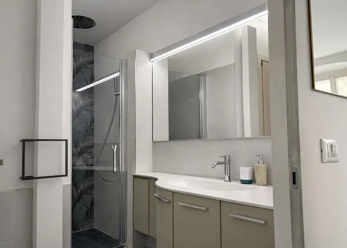 Bilocale In Centro A 1 Minuto Da Piazza Unita Apartman