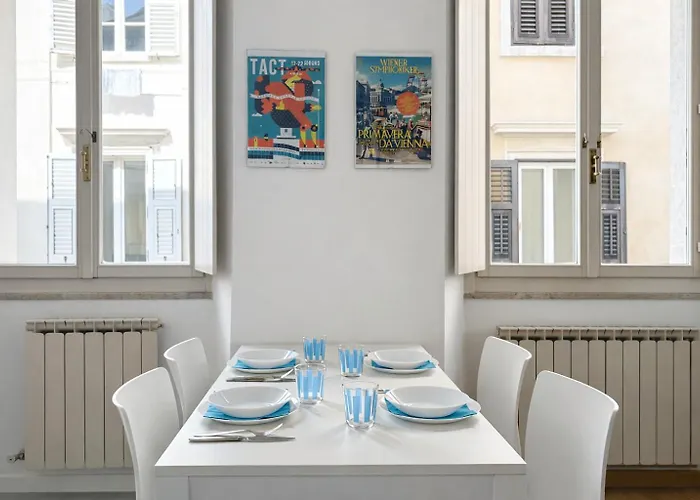 Bilocale In Centro A 1 Minuto Da Piazza Unita Apartman *