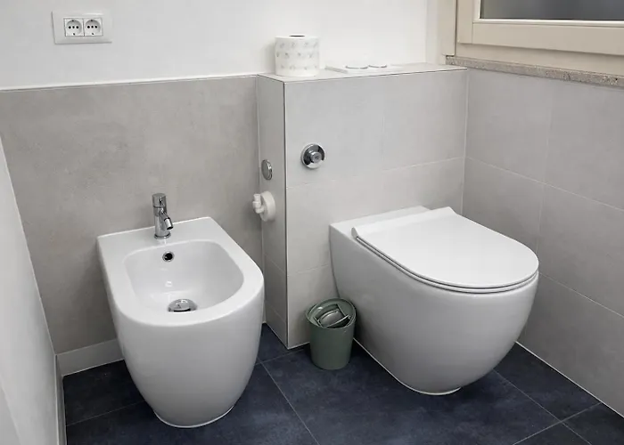 Bilocale In Centro A 1 Minuto Da Piazza Unita Apartman