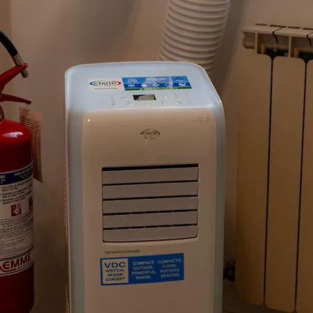 Appartement Bilocale In Centro A 1 Minuto Da Piazza Unita *